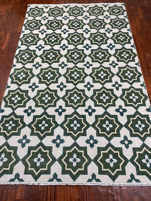 Indian Hand Knotted Rug For Living Room - UR - 0001 image 2