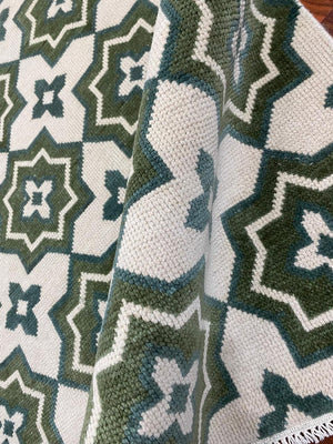 Indian Hand Knotted Rug For Living Room - UR - 0001 image 8